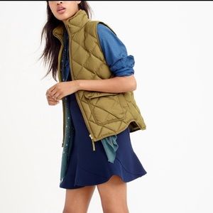 J. Crew Olive Green Excursion Vest XXSP - like new!